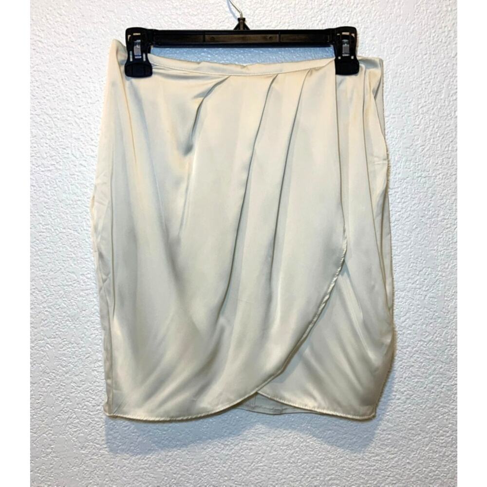 Women's Pretty Little Thing Pleated Draped Tulip Style Wrap Skirt Cream Size 8